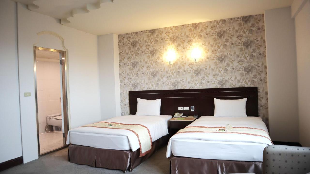Ho Fong Business Stay Fengyuan Buitenkant foto