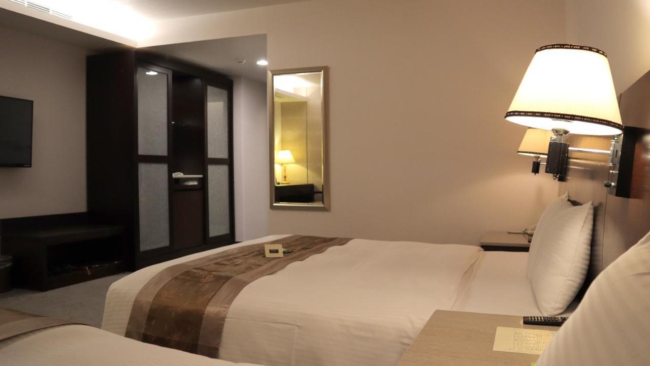Ho Fong Business Stay Fengyuan Buitenkant foto