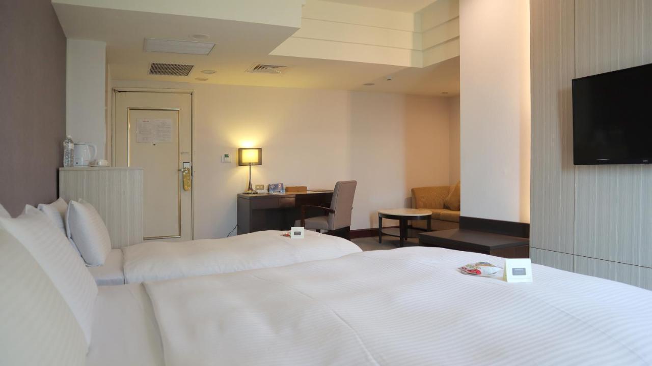 Ho Fong Business Stay Fengyuan Buitenkant foto
