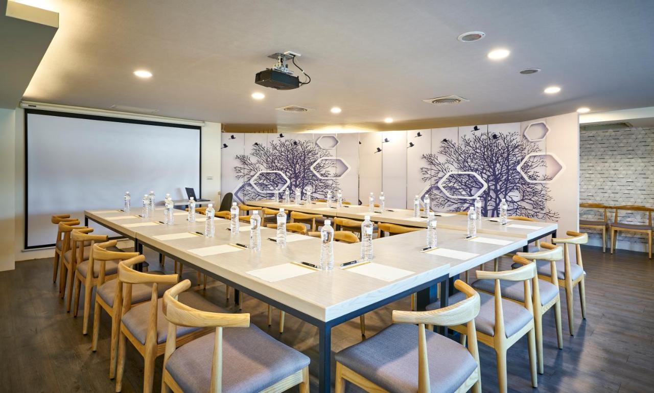 Ho Fong Business Stay Fengyuan Buitenkant foto