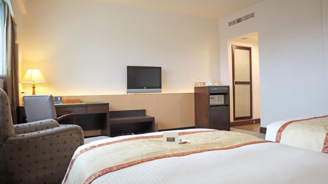 Ho Fong Business Stay Fengyuan Buitenkant foto