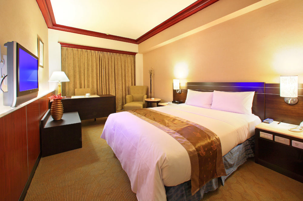 Ho Fong Business Stay Fengyuan Buitenkant foto